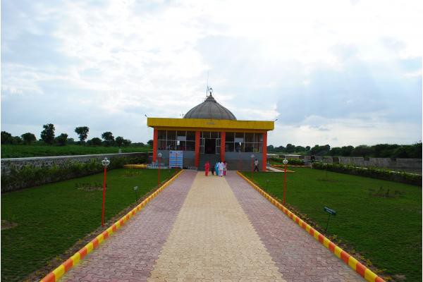 à¤®à¤‚à¤¦à¤¿à¤°à¤¾à¤šà¥‡ à¤«à¥‹à¤Ÿà¥‹ - Shree Eeshanyeshwar Temple - Photo Gallery