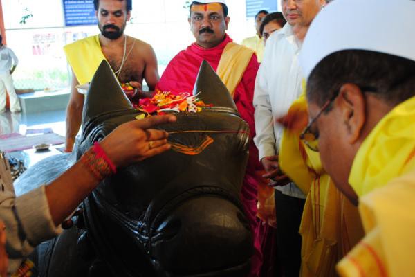 à¤®à¤‚à¤¦à¤¿à¤°à¤¾à¤šà¥‡ à¤«à¥‹à¤Ÿà¥‹ - Shree Eeshanyeshwar Temple - Photo Gallery